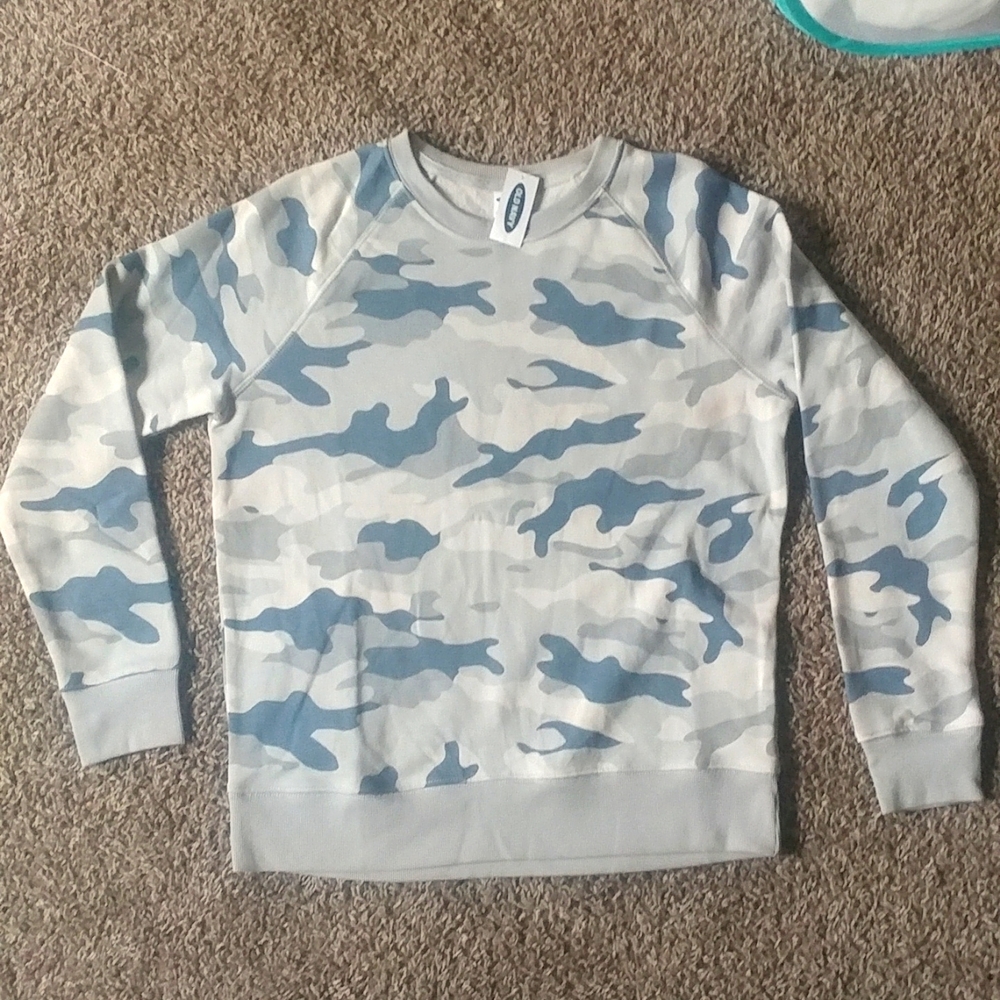 NWT sweatshirt